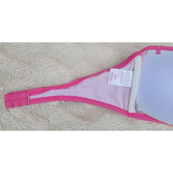 Xhilaration Fuschia bandeau bikini top with removable straps - Picture 13 of 16